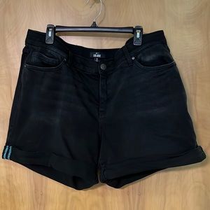 LuLaRoe Boyfriend Denim Shorts EUC Size 36 (16W) in Acadia (Charcoal)